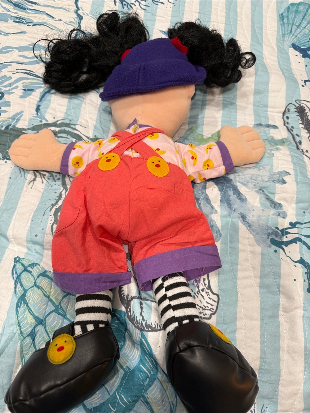Plush Clown Doll in Red Outfit and Grey Fuzzy Puppet - Kids Toys - Picture 4 of 8